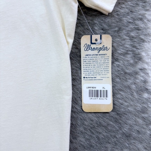 NWT Wrangler I Love My Farmily T-Shirt - Picture 6 of 10